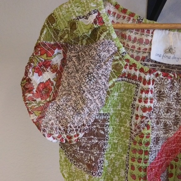 Airy Crinkle Gauze Side Knot Tunic - Picture 3 of 8